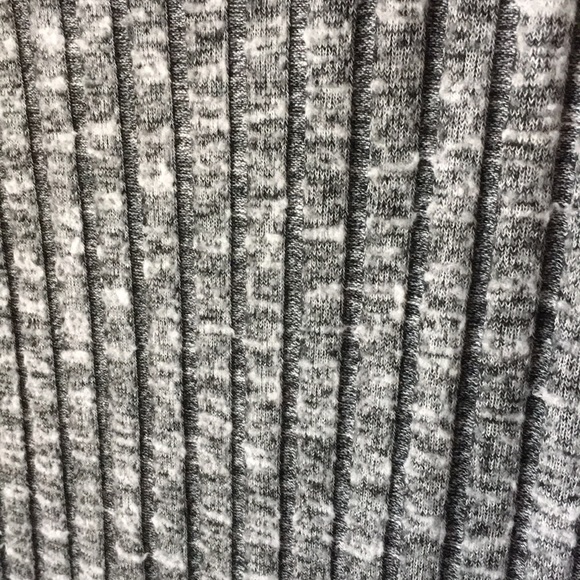 Soft, ribbed long sleeve tee. Staple piece! - Picture 3 of 5